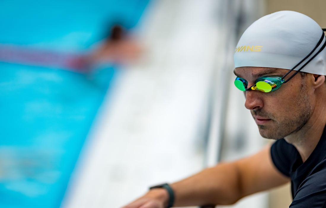 Mirrored swimming goggles: what are they and how to choose the perfect pair