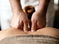 Chinese Acupressure Massage Hong Kong, Hotel Massage - Neck-Shoulder-Back-Muscle-Pain - Outcall Massage Hong Kong